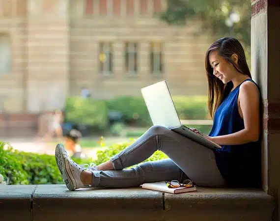 Campus Student